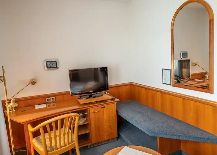 Hotel Pflum Mit Gaestehaus *