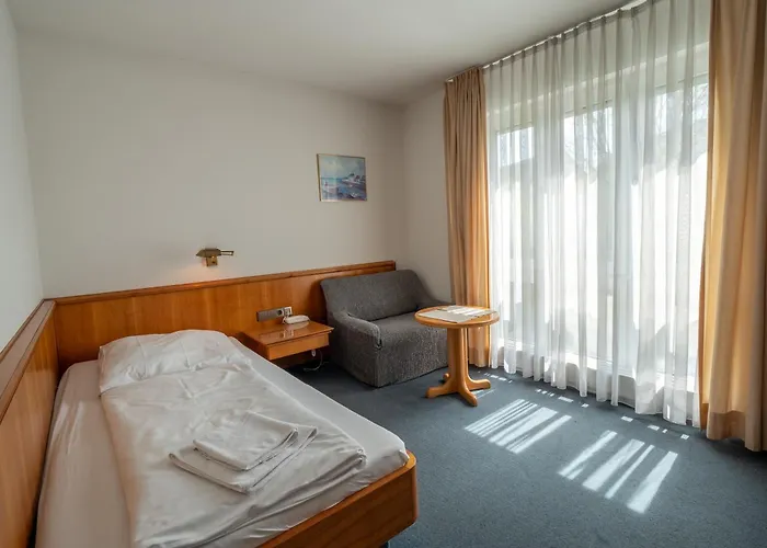 Pflum Mit Gaestehaus Hotel Nuertingen